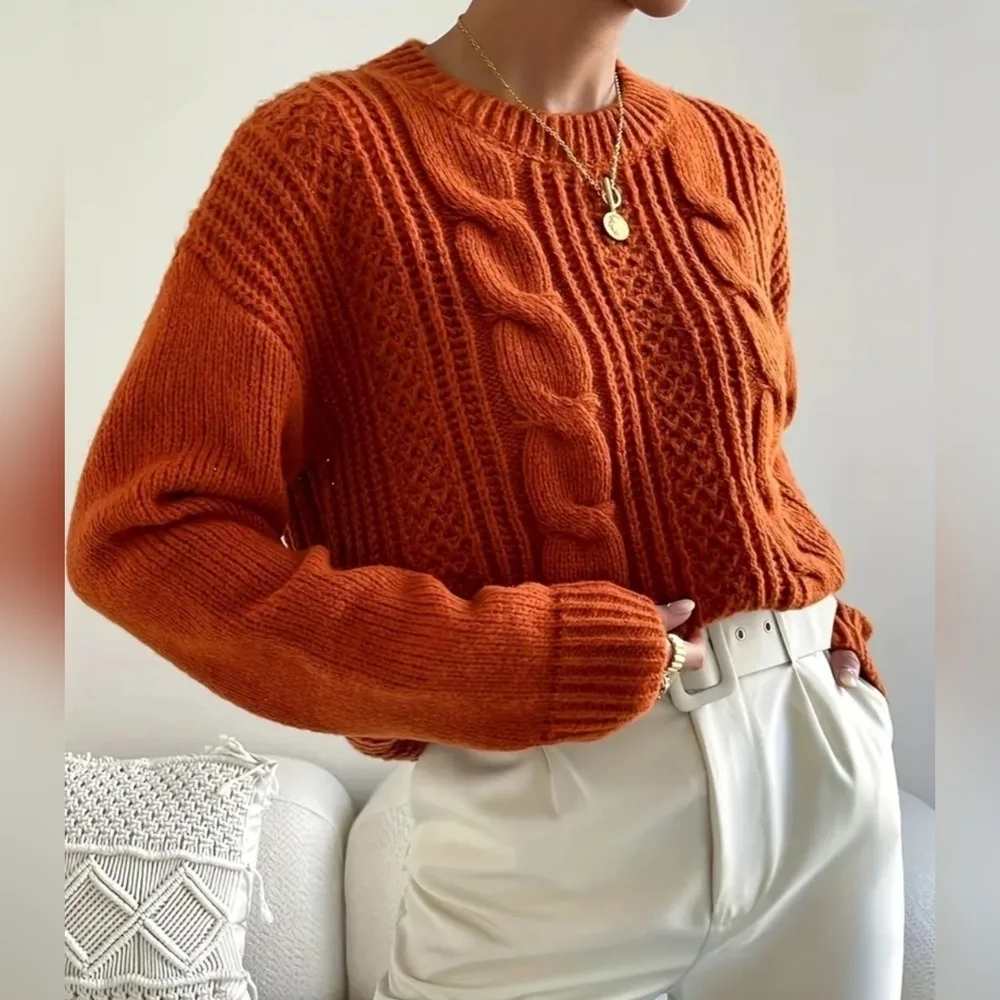 New Casual Crew Neck Cable Knit Academia Pullover Sweater Sz Small - Picture 2 of 6